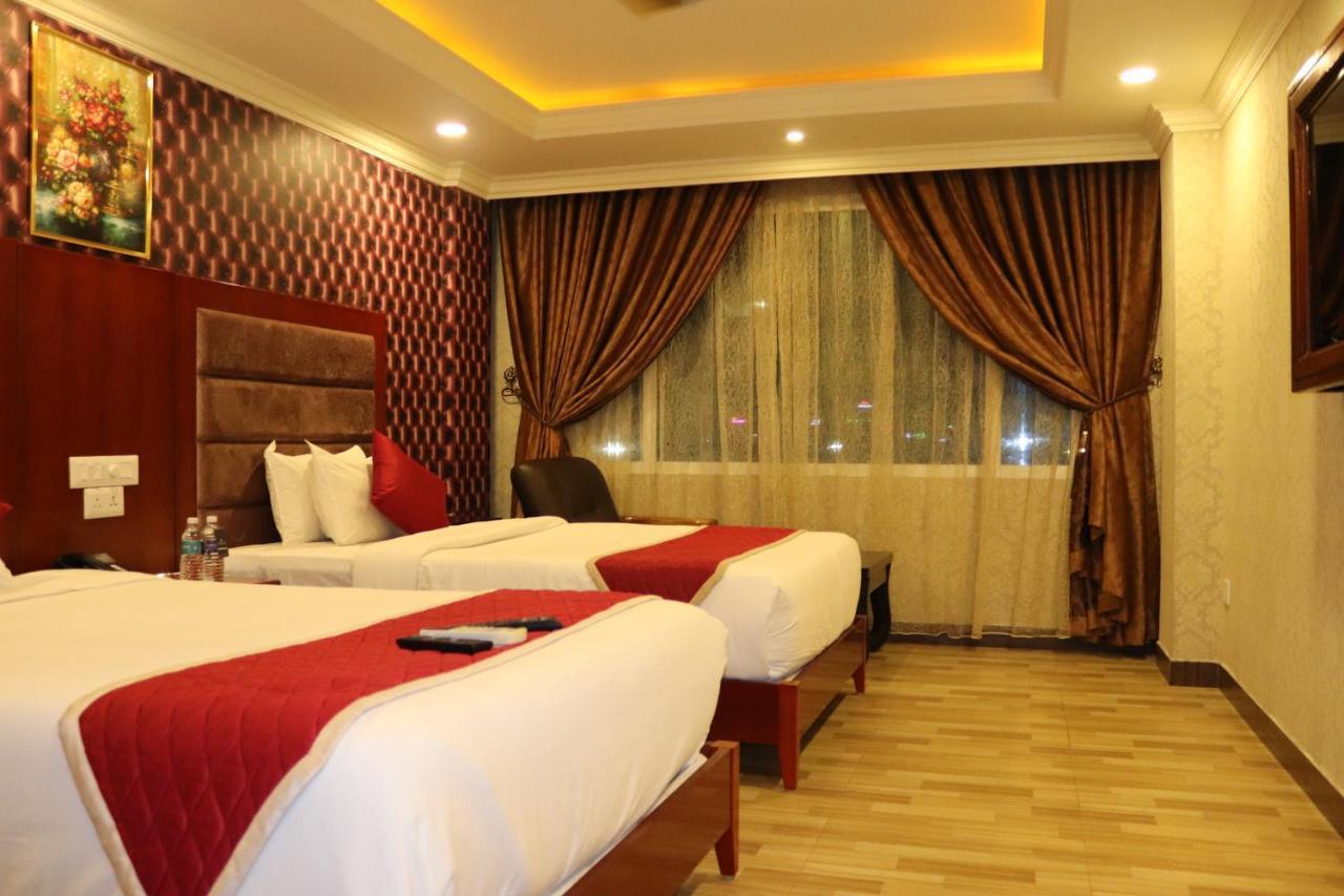 Hyders Park The Business Hotel Thanjavur Ngoại thất bức ảnh