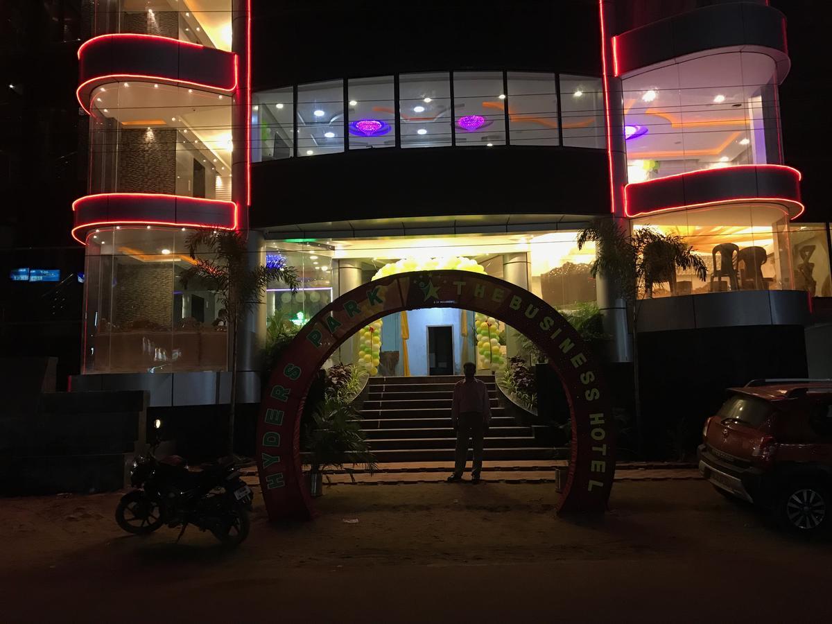 Hyders Park The Business Hotel Thanjavur Ngoại thất bức ảnh