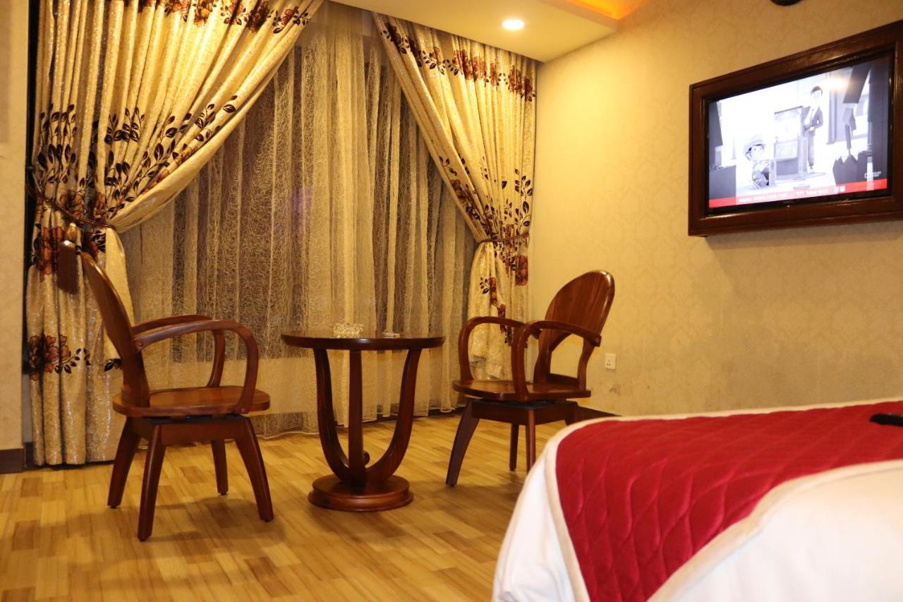 Hyders Park The Business Hotel Thanjavur Ngoại thất bức ảnh